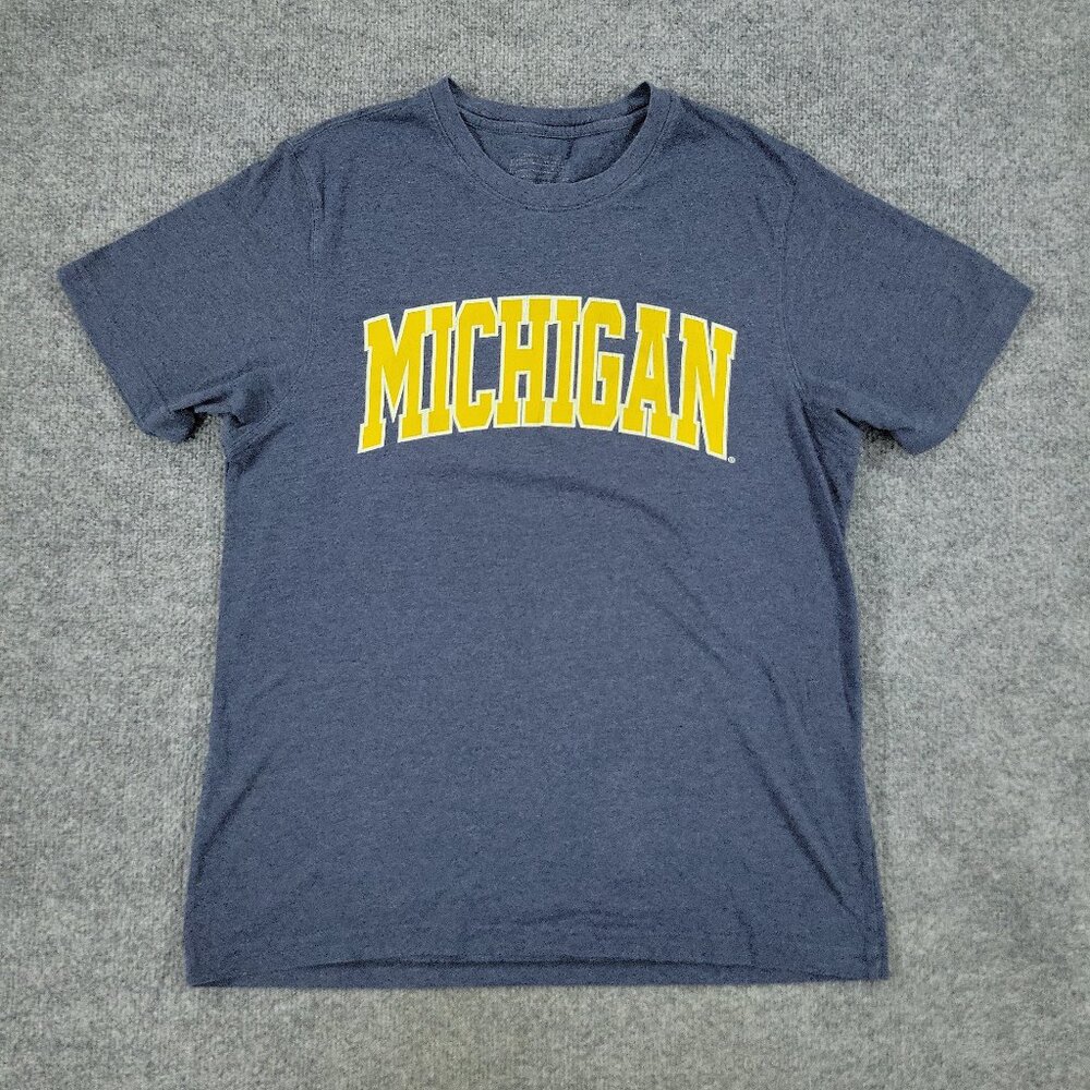Michigan Wolverine Shirt Men's Medium Blue NCAA University Graphic Short Sleeve
